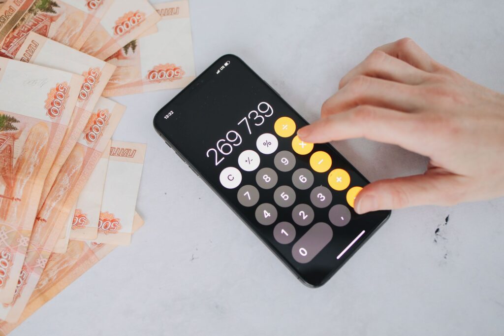 Using money-making apps on a smartphone