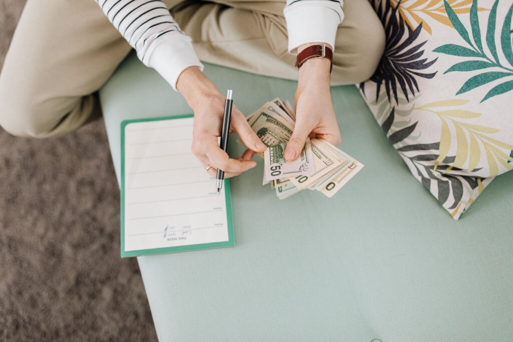 Dividing cash into budget categories