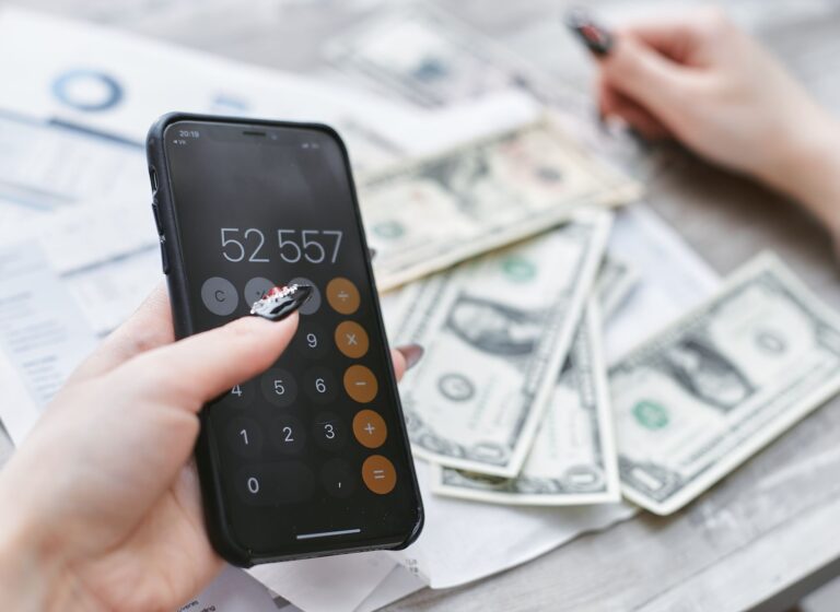 How to Cut Your Monthly Bills (A Complete Checklist)