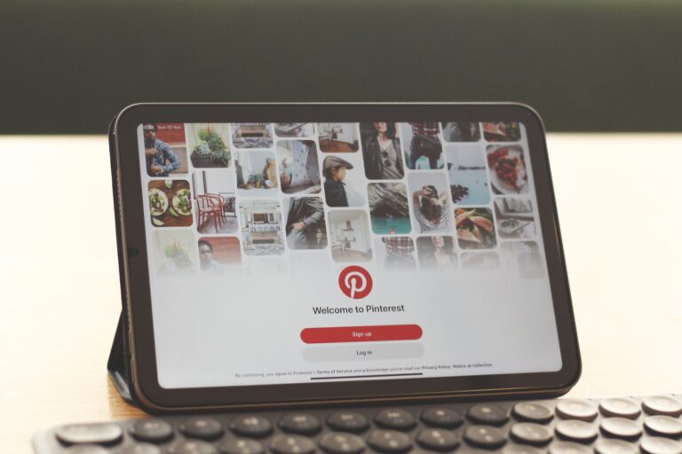 How to Make Money on Pinterest (Beginner’s Guide)