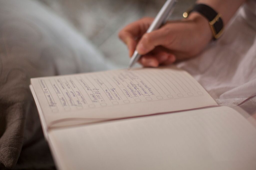 Writing down financial goals calmly