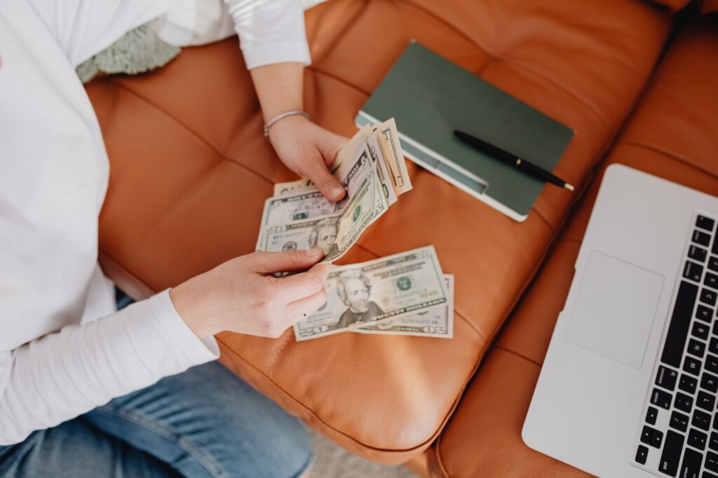 Earning extra money on a flexible weekend schedule