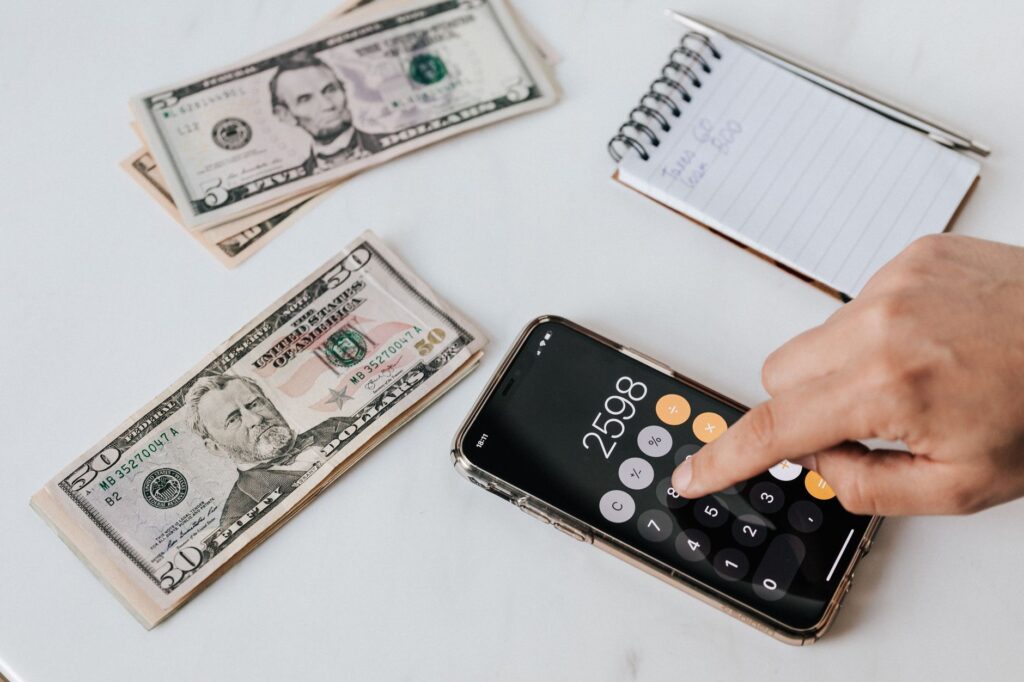 Calculating an emergency fund target