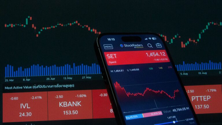 What Is an Index Fund and How Does It Work?